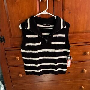 NWT RD Style size small S Black and White Striped Sleeveless Sweater